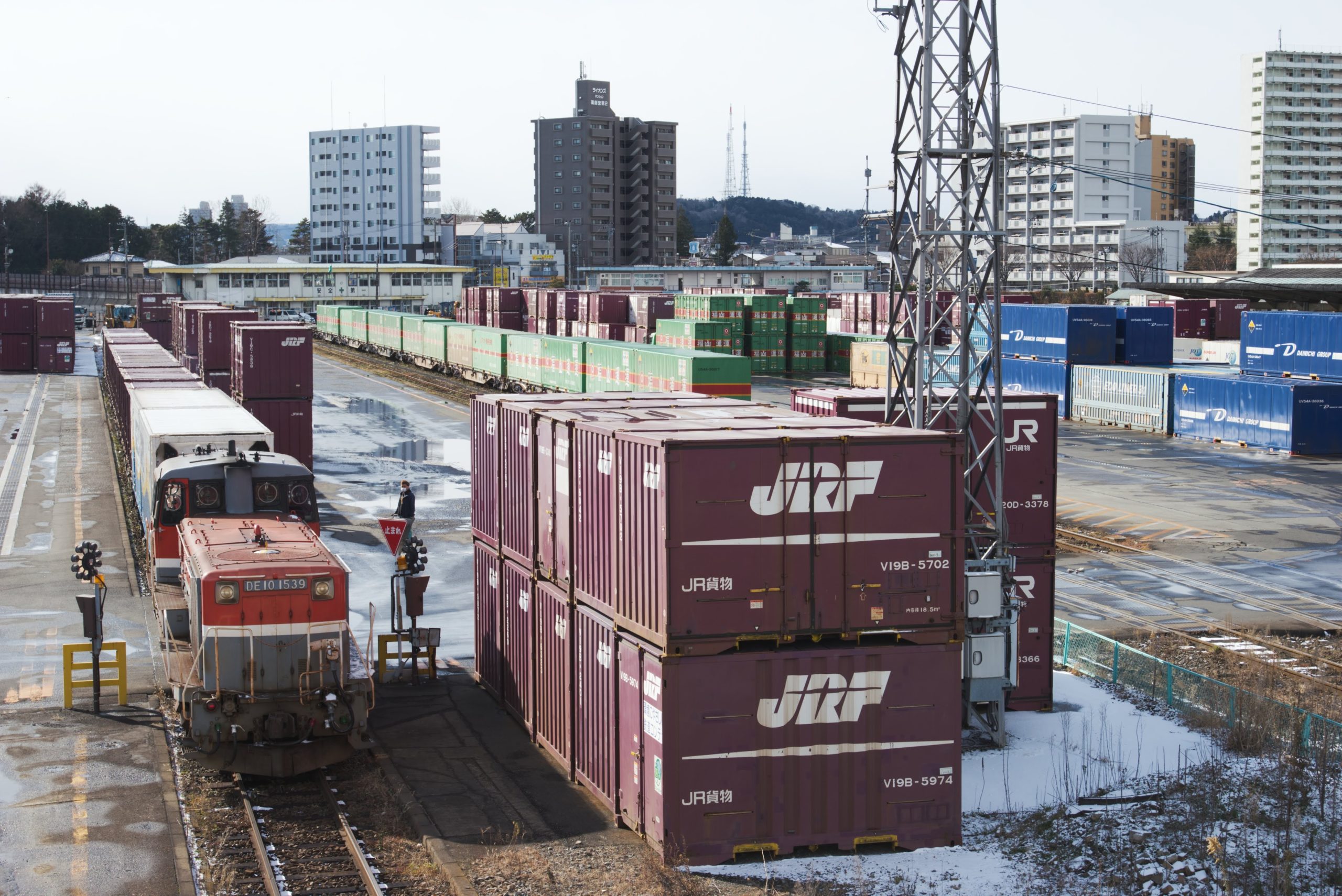 年の瀬の仙台貨物ターミナルでDE10を撮る in 21年12月